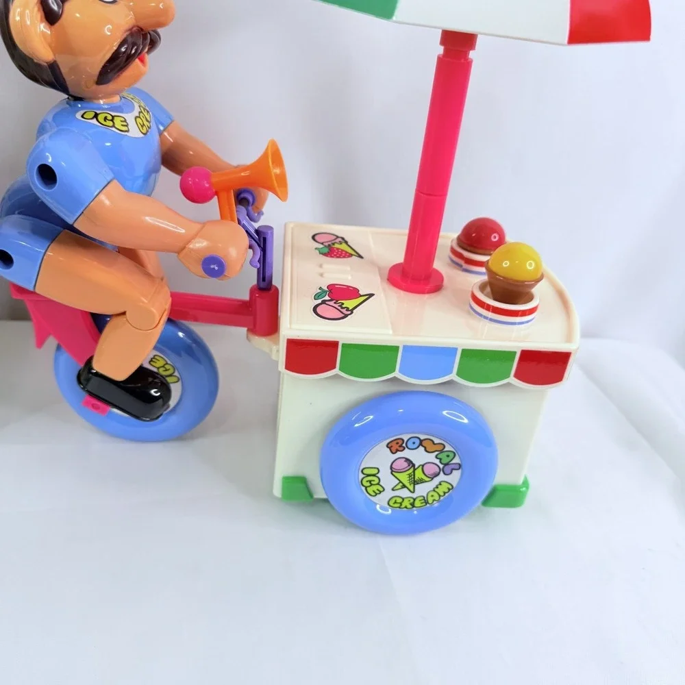 1993 Yeh Su Toys Royal Ice Cream Cart Wind Up Toy YEH-9303 in Box‎ Tested Works